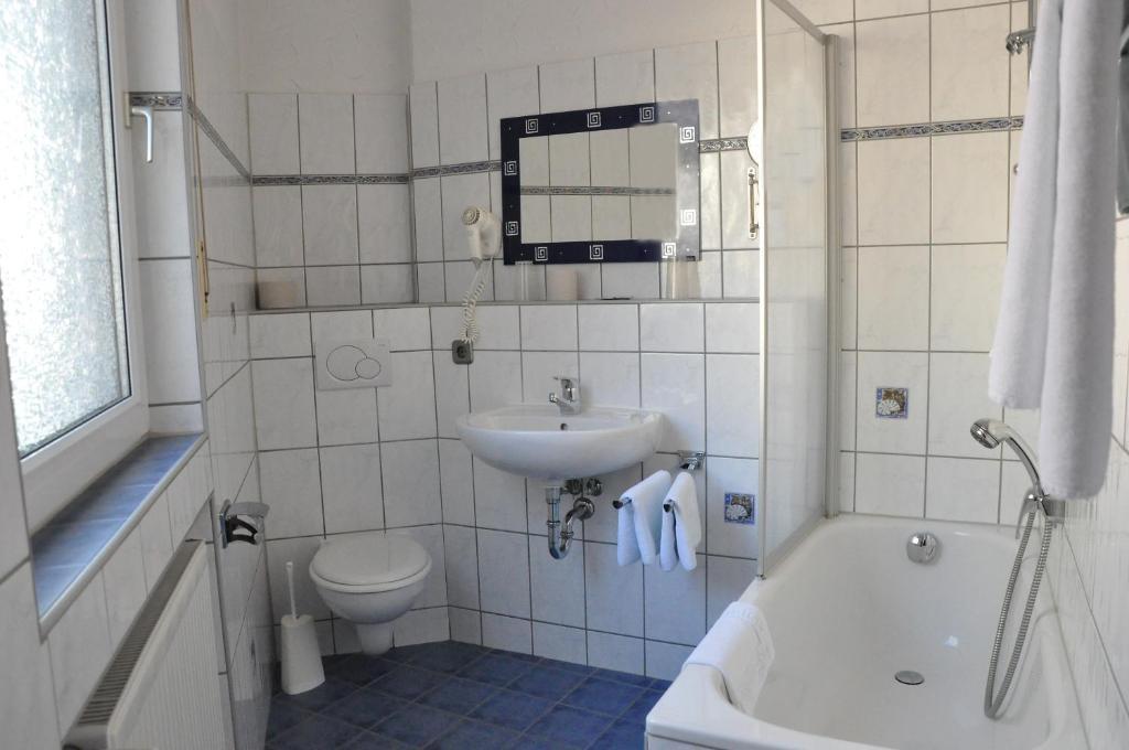 Hotel Rheinstein Rüdesheim am Rhein Zimmer foto
